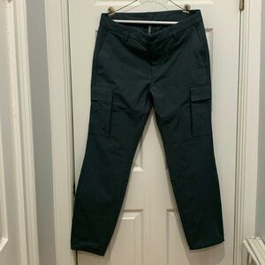 Vuori grey pant! Size 32 excellent condition!